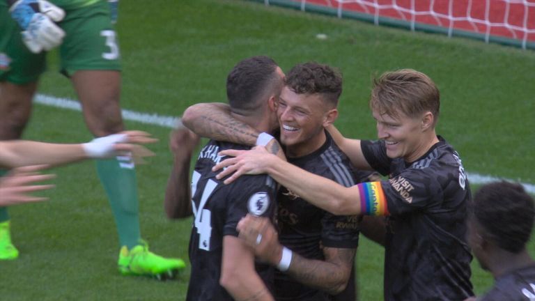 Xhaka slams home the opener for the Gunners