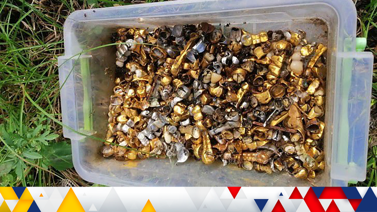 A box of gold dental caps were found. Pic: Head of the investigative department of the National Security Service in the Kharkiv region