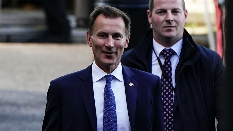 Chancellor of the Exchequer Jeremy Hunt arrives at the back entrance of Downing Street, London. Picture date: Monday October 24, 2022.
