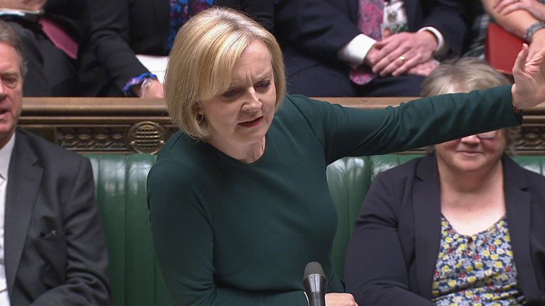 Liz truss responds to Sir Keir Starmer during PMQ 