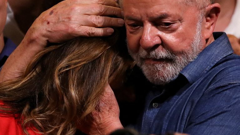 Brazil&#39;s former President and presidential candidate Luiz Inacio Lula da Silva embraces his wife Rosangela Lula da Silva also know as Janja, at an election night gathering on the day of the Brazilian presidential election run-off, in Sao Paulo, Brazil October 30, 2022. REUTERS/Carla Carniel TPX IMAGES OF THE DAY