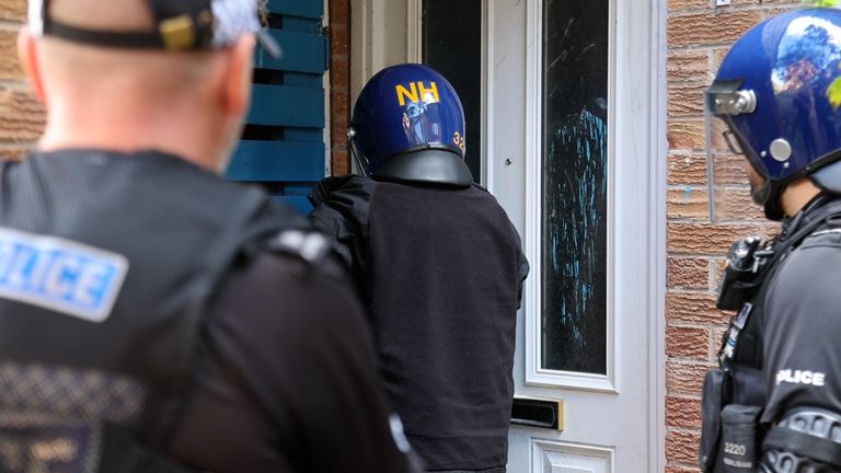 Nottinghamshire Police carry out a raid in Radford 