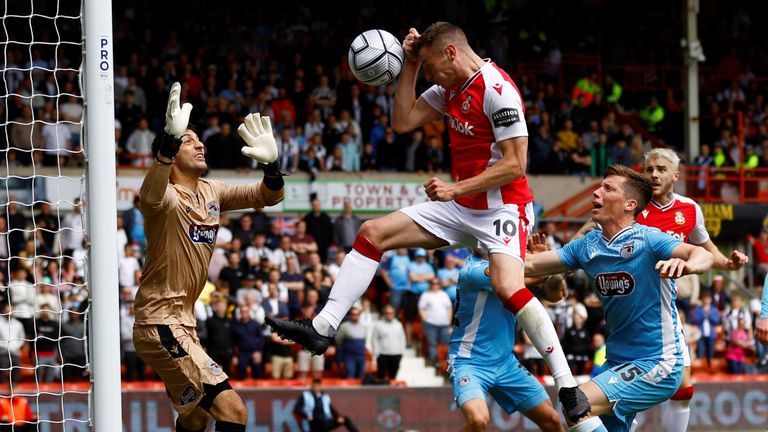 Fußball - Halbfinale der National League - Wrexham vs Grimsby Town - Racecourse Stadium, Wrexham, Wales, Großbritannien - 28. Mai 2022 Wrexham Paul Mullen erzielt sein drittes Tor Action Images / Andrew Boyers