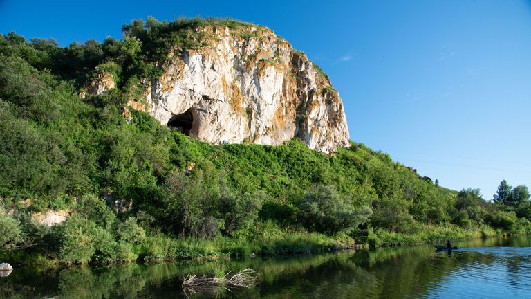 Chagyrskaya Cave, Siberia. Pic: Bence Viola