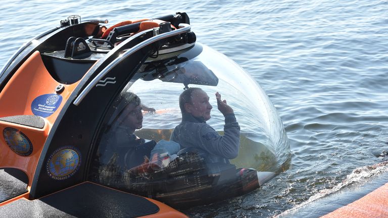 vladimir putin in a submarine