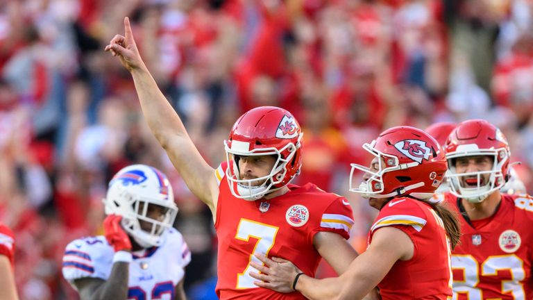 Harrison Butker hits historic 62-yard FG and didn't even have to look! | Video | Watch TV Show | Sky Sports thumbnail