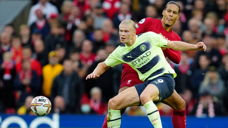 Manchester City&#39;s Erling Haaland vies for the ball with Liverpool&#39;s Virgil van Dijk