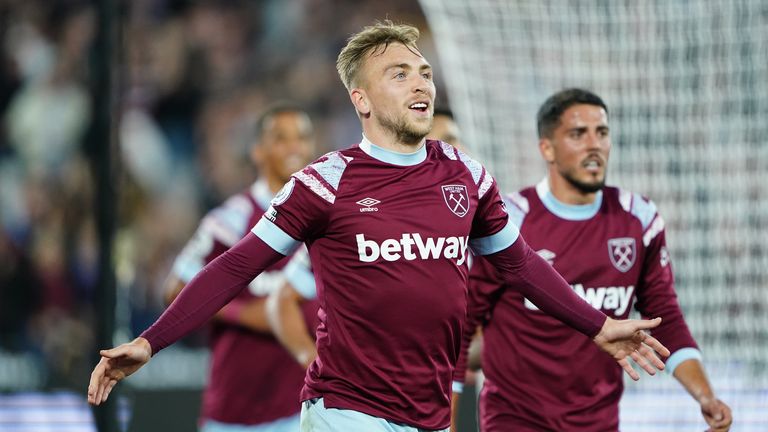 West Ham United&#39;s Jarrod Bowen celebrates scoring their side&#39;s second goal of the game