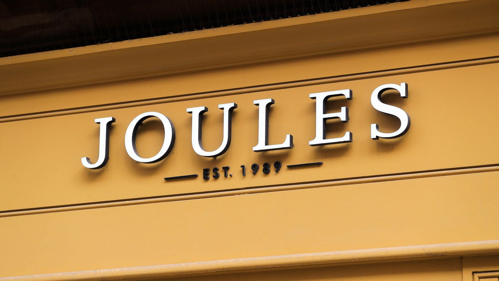 Joules administrator on brink of rescue deal with Phase Eight-owner Foschini