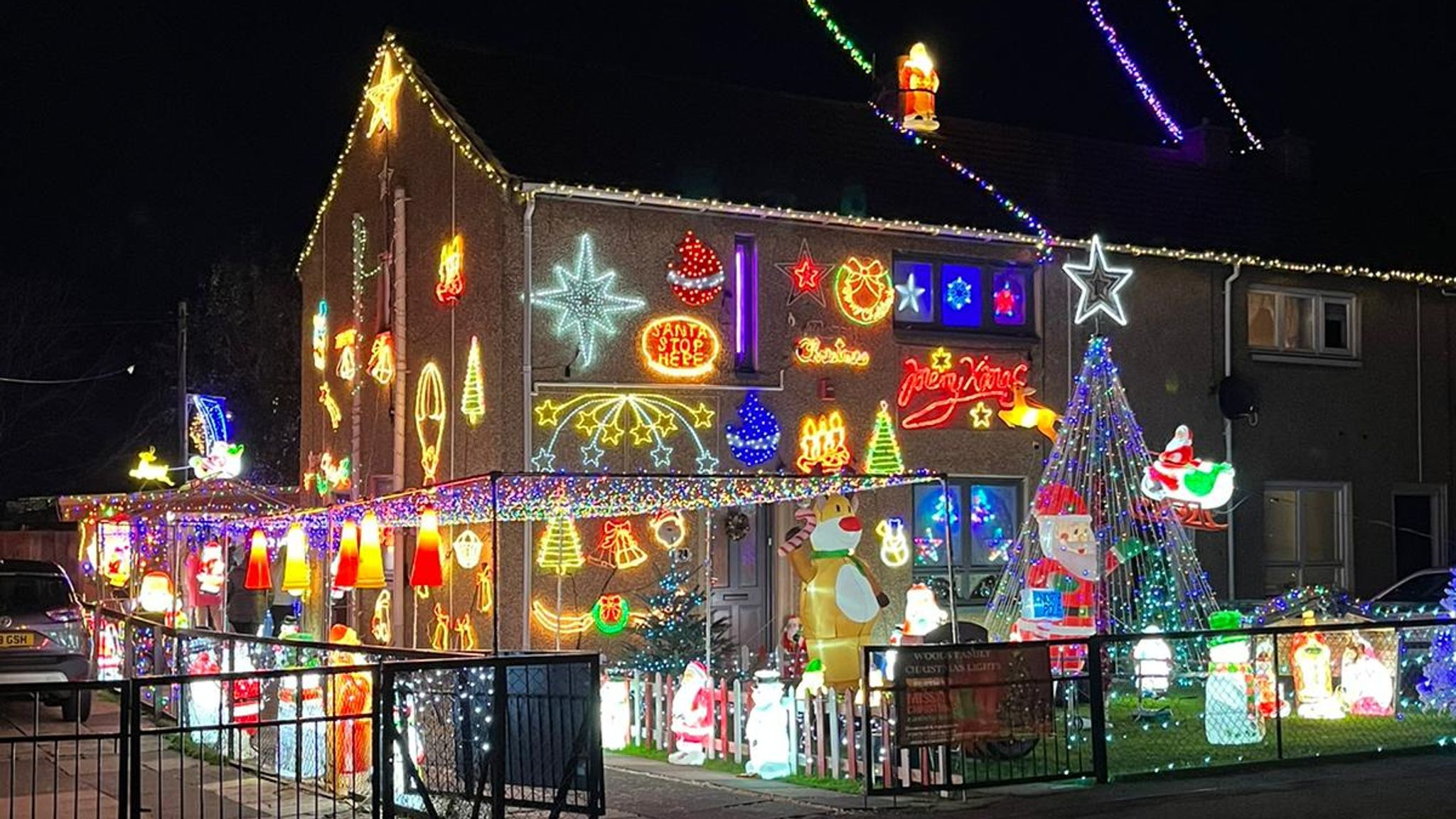 powering-up-40-000-christmas-lights-in-an-energy-crisis-uk-news-sky