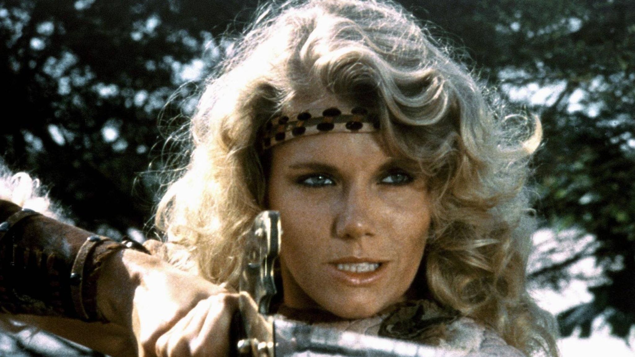 1985 королева. Лана Кларксон Barbarian Queen. Barbarian Queen (1985). Королева варваров 1985 Лана Кларксон. Лана Кларксон 80s.