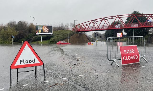 UK weather: One person swept into river and hundreds of others face flooding threat as heavy rain batters Scotland - Vimarsana News