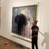 İklim aktivisti Gustav Klimt tablosuna saldırırken bir diğeri kendini çerçeveye yapıştırıyor | Dünya Haberleri