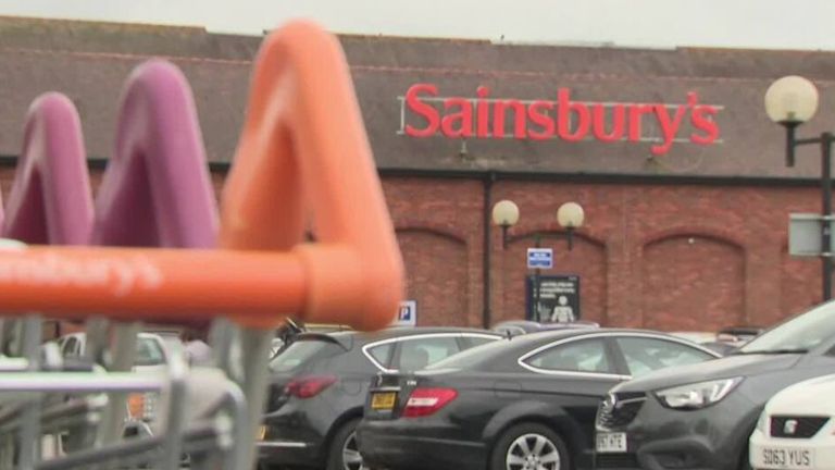 Sainsbury&#39;s boss aims to keep prices low