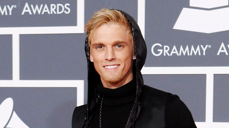 Singer Aaron Carter poses on the red carpet of the 52nd annual Grammy Awards in Los Angeles January 31, 2010. REUTERS/Mario Anzuoni (MUSIC-GRAMMYS/ARRIVALS) (UNITED STATES - Tags: ENTERTAINMENT)