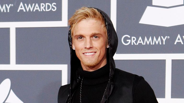 Singer Aaron Carter poses on the red carpet at the 52nd annual Grammy Awards in Los Angeles January 31, 2010. REUTERS/Mario Anzuoni (MUSIC-GRAMMYS/ARRIVALS) (UNITED STATES - Tags: ENTERTAINMENT)