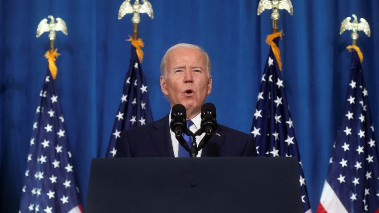 U.S. President Joe Biden speaks about threats to democracy and political violence in the United States during a Democratic National Committee event at the Columbus Club in Washington, U.S., November 2, 2022.REUTERS/Leah Millis