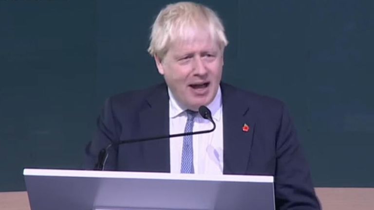 Boris Johnson criticises fracking at COP27
