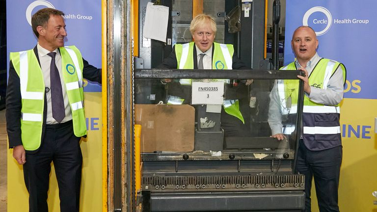 Boris Johnson launches urgent appeal to send medical supplies to Ukrainian hospitals