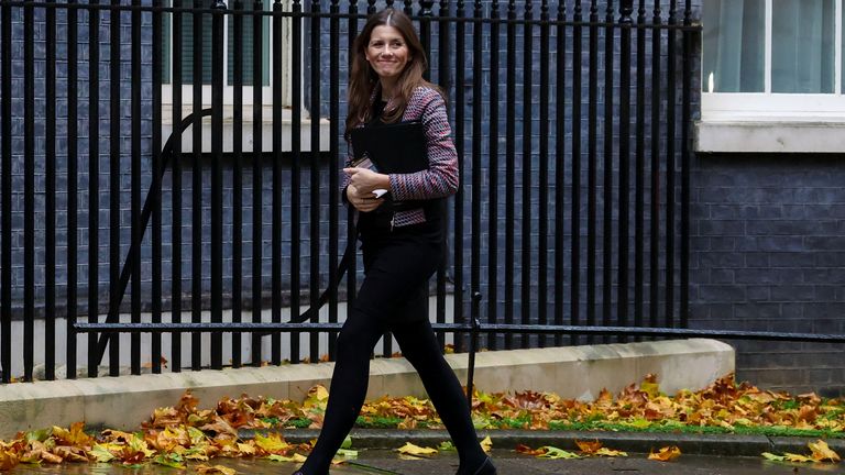  Michelle Donelan walks outside Number 10 Downing Street