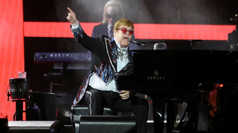Elton John performs "Bennie and the Jets" as he concludes the US leg of his 'Yellow Brick Road' tour at Dodger Stadium in Los Angeles, California, U.S. November 20, 2022. REUTERS/David Swanson