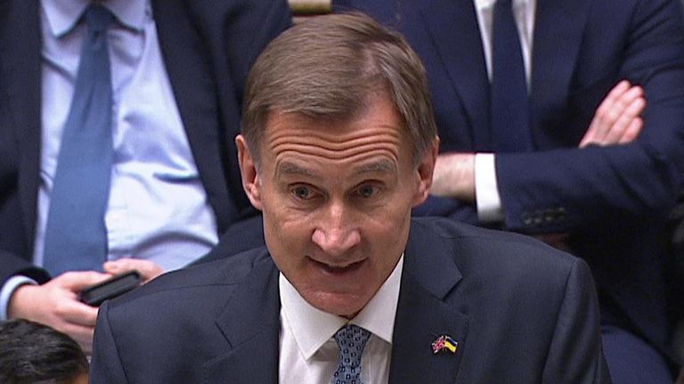 Jeremy Hunt announces the average energy price cap to increase to £3,000 in 2023