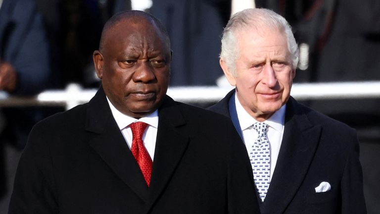 Britain&#39;s King Charles and South African President Cyril Ramaphosa attend a ceremonial welcome, during the President&#39;s state visit, at Horse Guards Parade, in London, Britain, November 22, 2022. REUTERS/Henry Nicholls