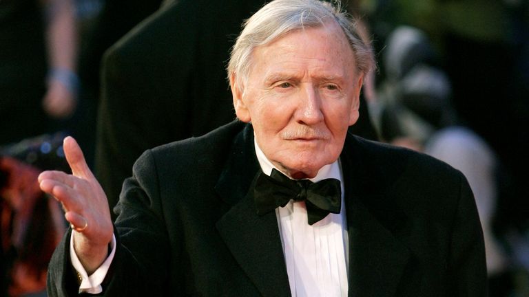 Leslie Phillips