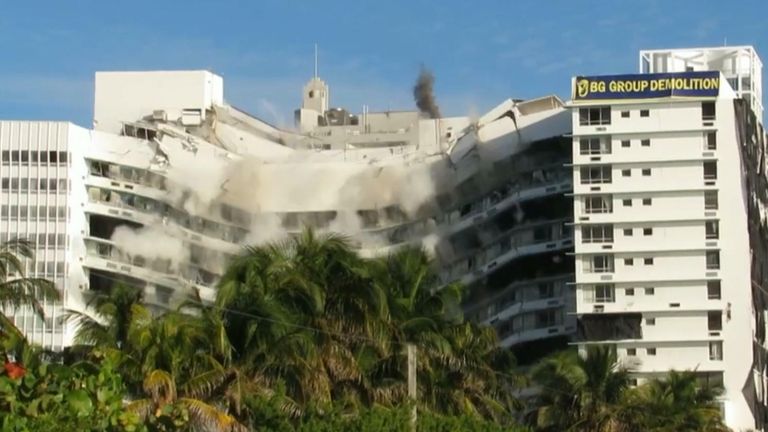 Historic Miami Beach hotel demolished