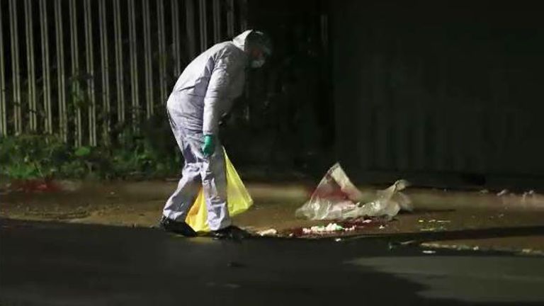 Murder scene in southeast London. The forensic tent in Titmuss Avenue, Thamesmead.
Credit Pic: UK News In Pictures