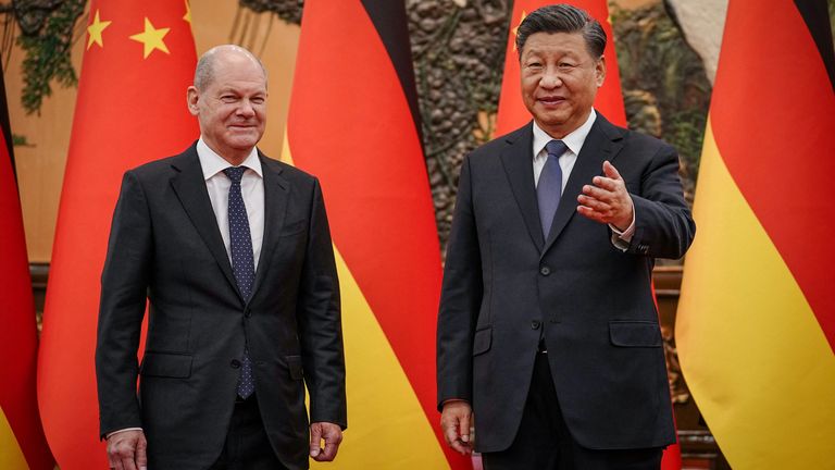 German Chancellor Olaf Scholz meets Chinese President Xi Jinping in Beijing, China November 4, 2022. Kay Nietfeld/Pool via REUTERS
