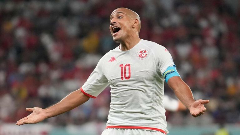 Wahbi Khazri appeals to the officials for a decision