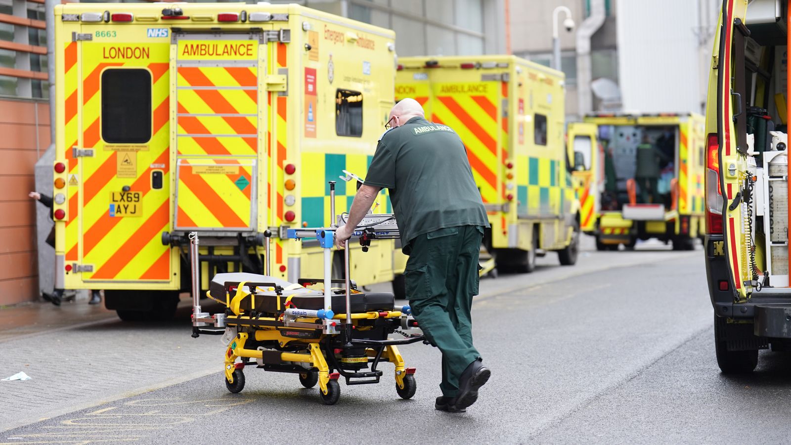 Thousands more hospital beds and 800 new ambulances promised amid plan to 'fix' emergency care