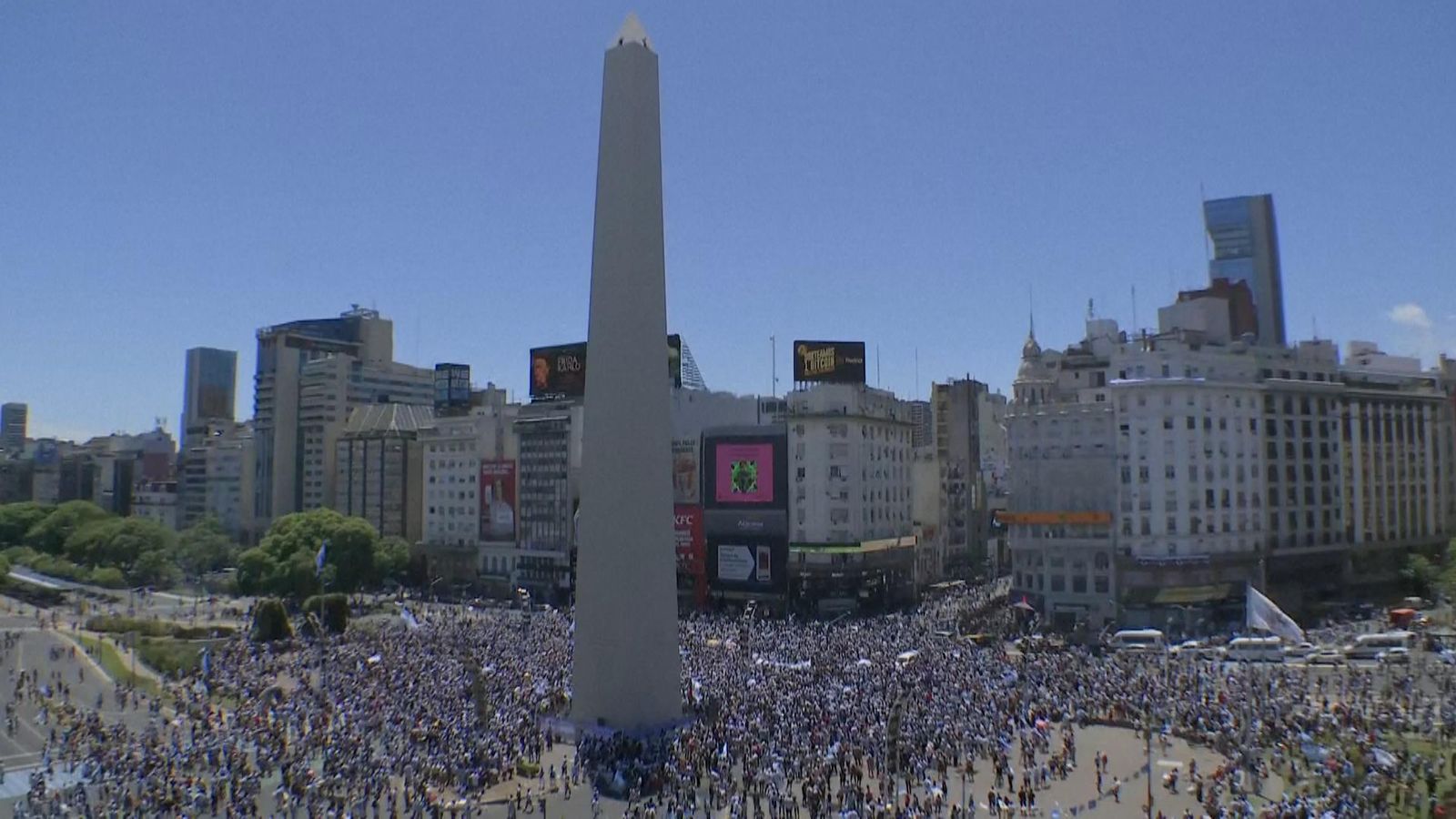 Watch live Argentina fans watch World Cup final at park in Buenos