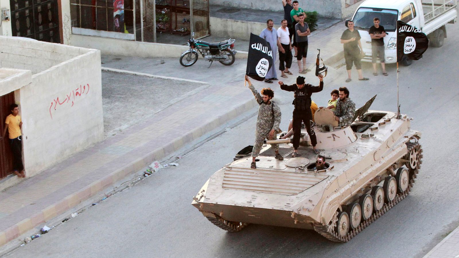 Islamic State still a threat and seeking to free 10,000 of its jailed fighters, experts say
