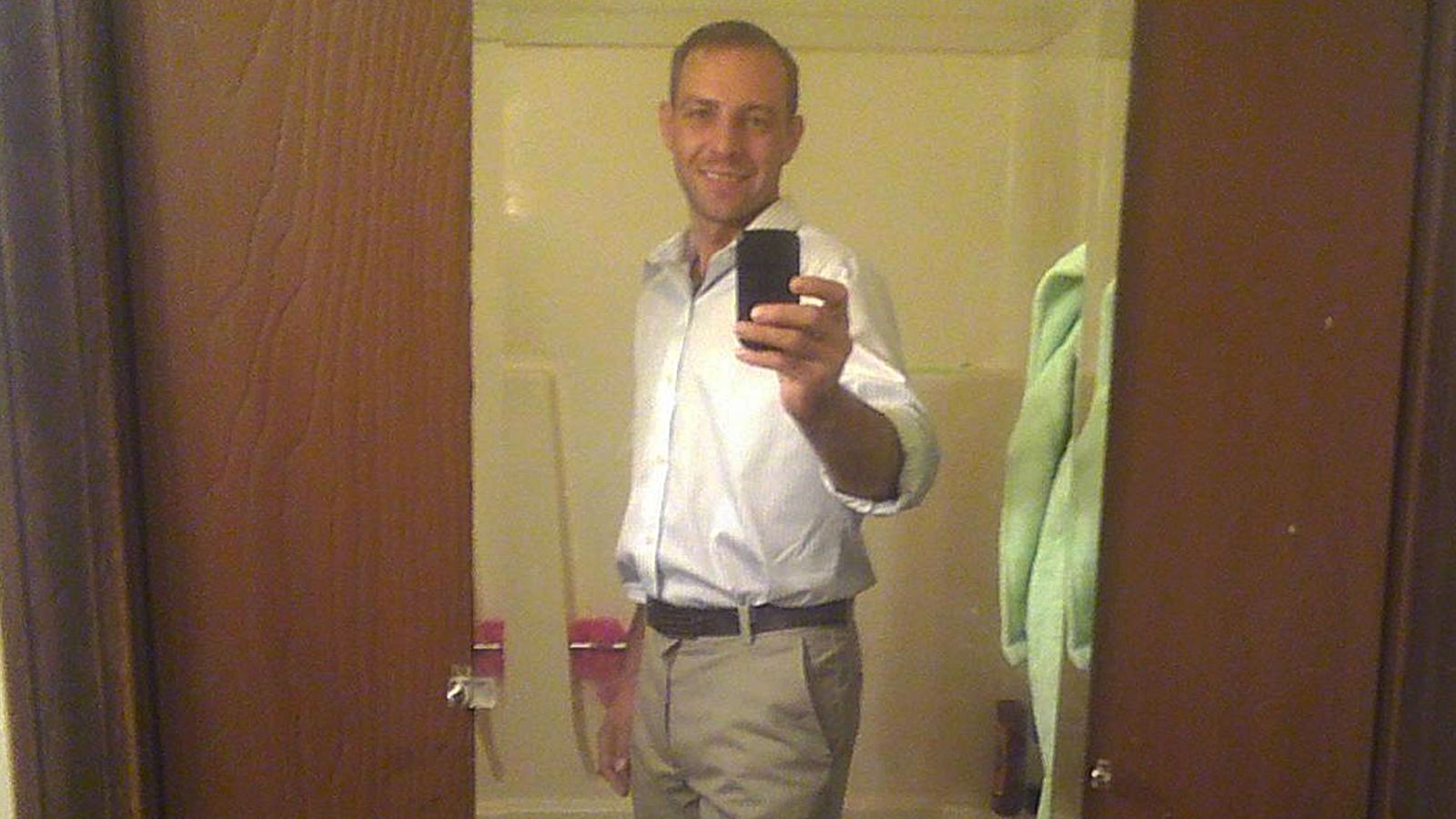 Tree surgeon dies after falling into wood chipper near Christmas lights