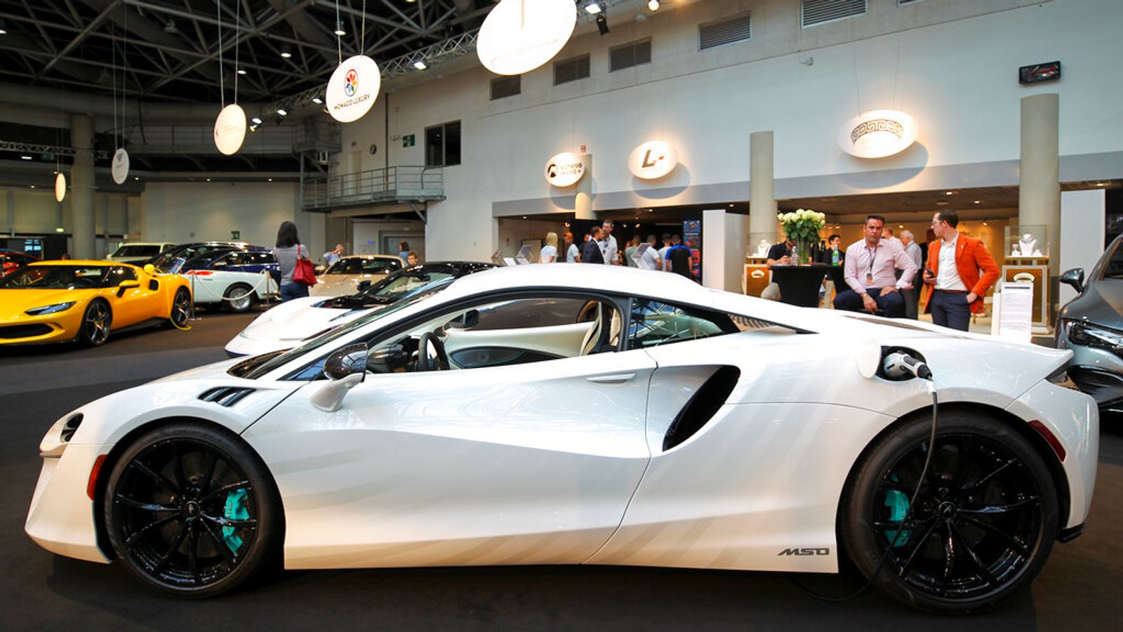 Supercar-maker McLaren in talks with investors about &#163;250m fundraising