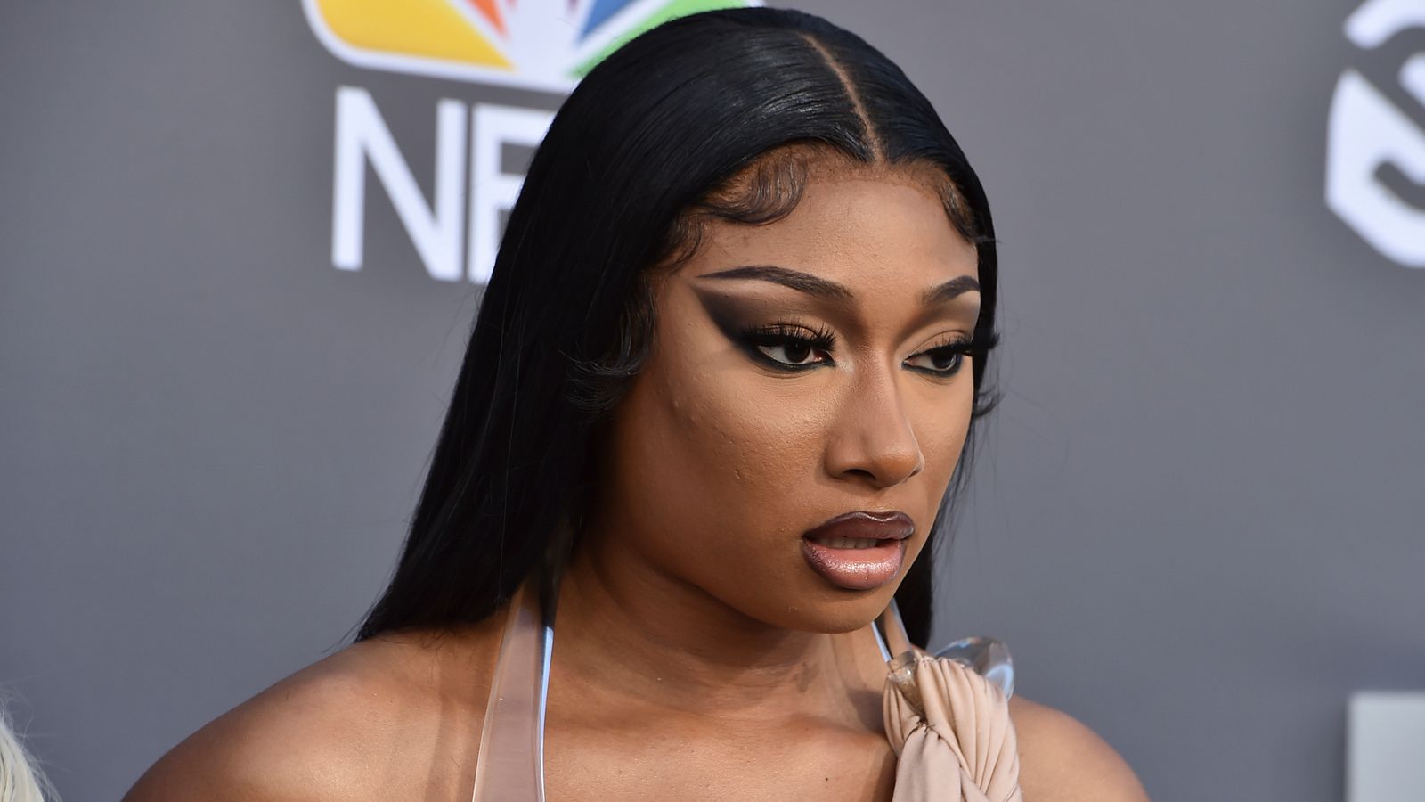 Megan Thee Stallion tells court fellow rapper Tory Lanez told her to 'dance' as he shot at her feet