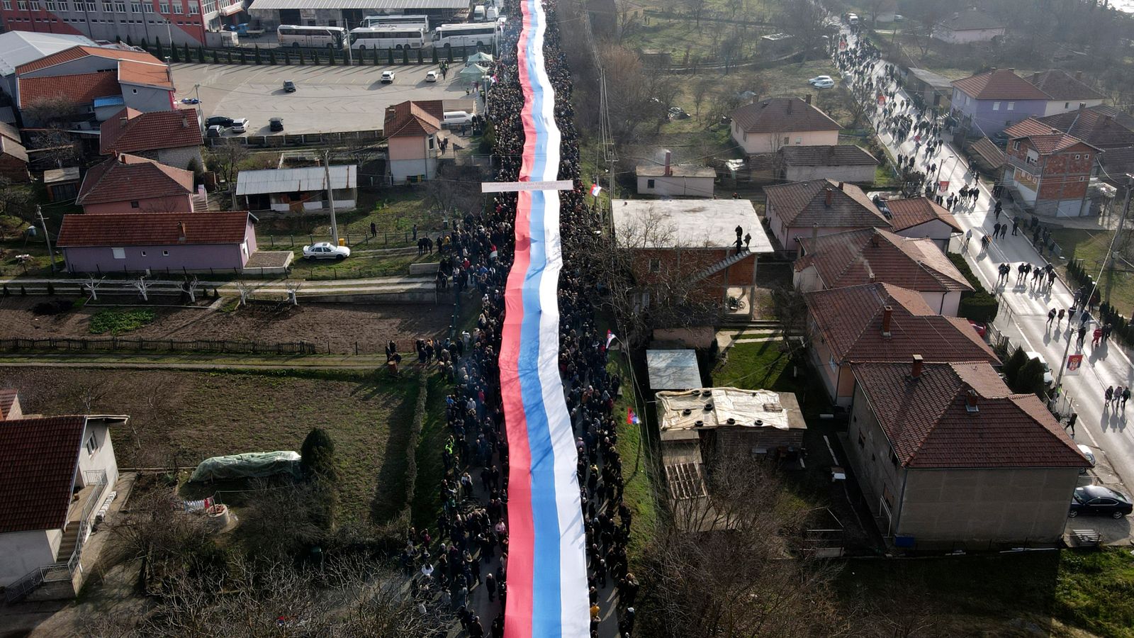 Србија ставља снаге безбедности у „пуну борбену готовост“ на граници Косова |  Светске вести