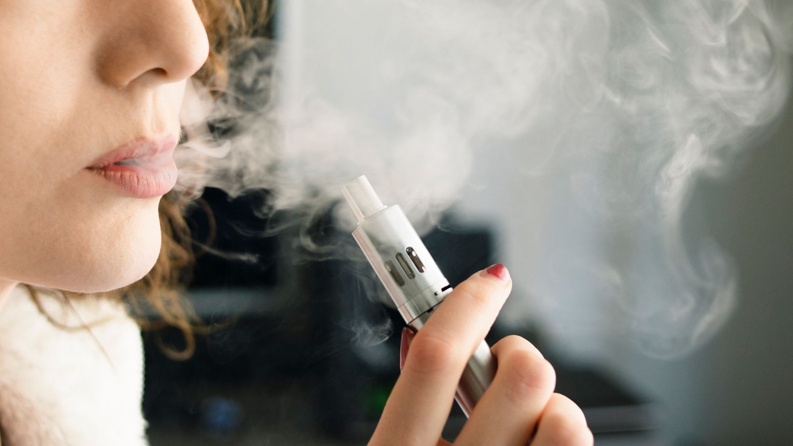 Vaping: Govt to launch 'enforcement squads' in crackdown on illegal e-cigarette sales