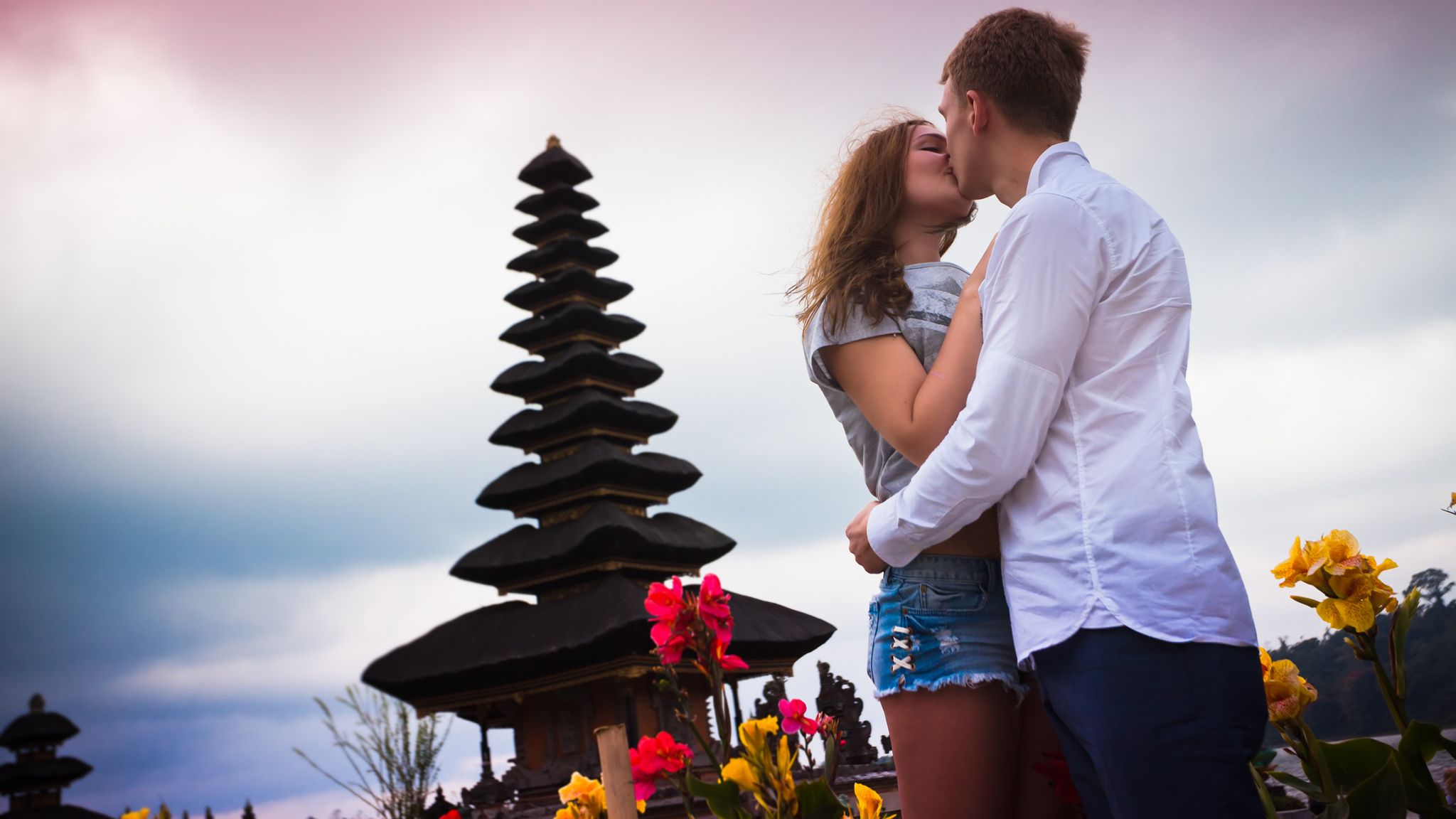 bali travel restrictions unmarried