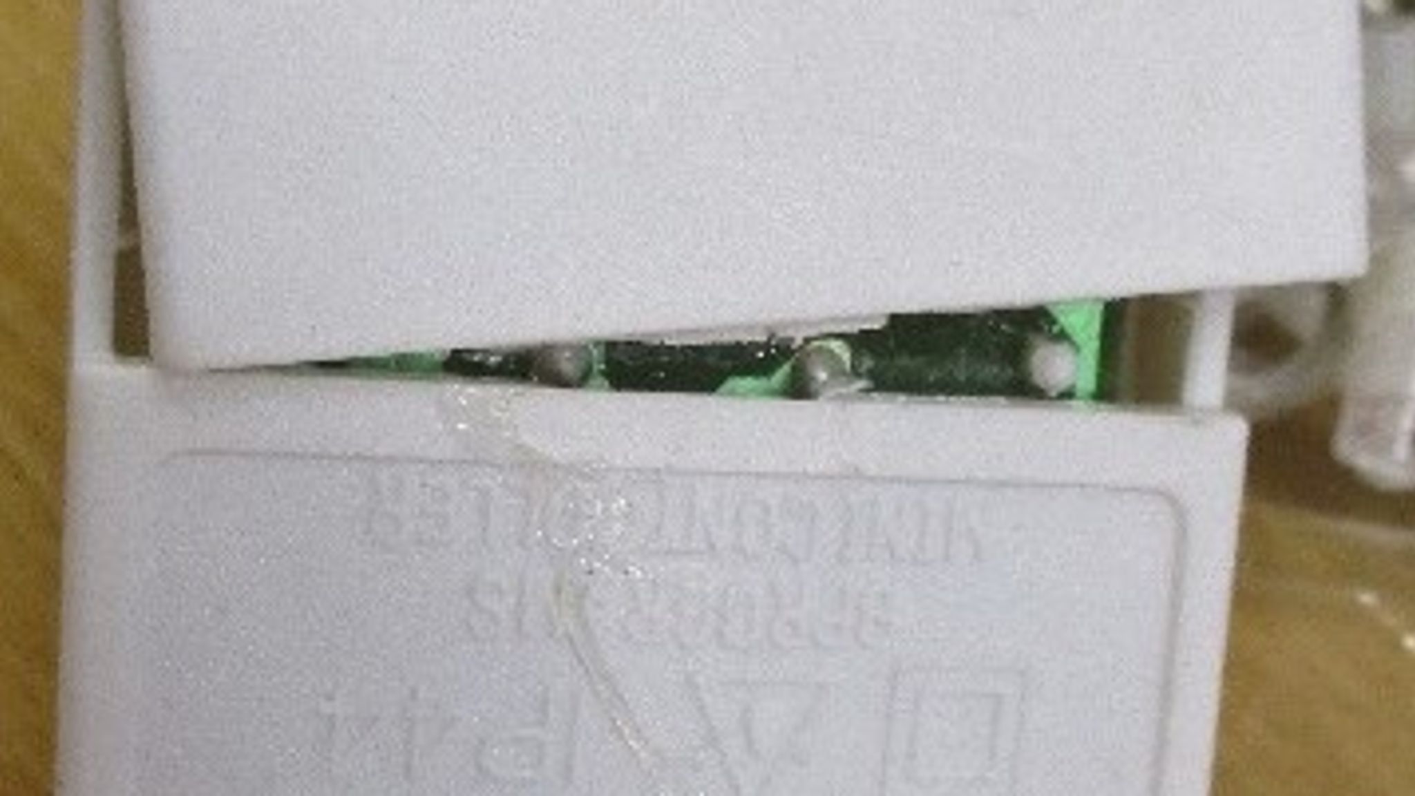 Illegal Christmas lights being sold online putting customers at risk of