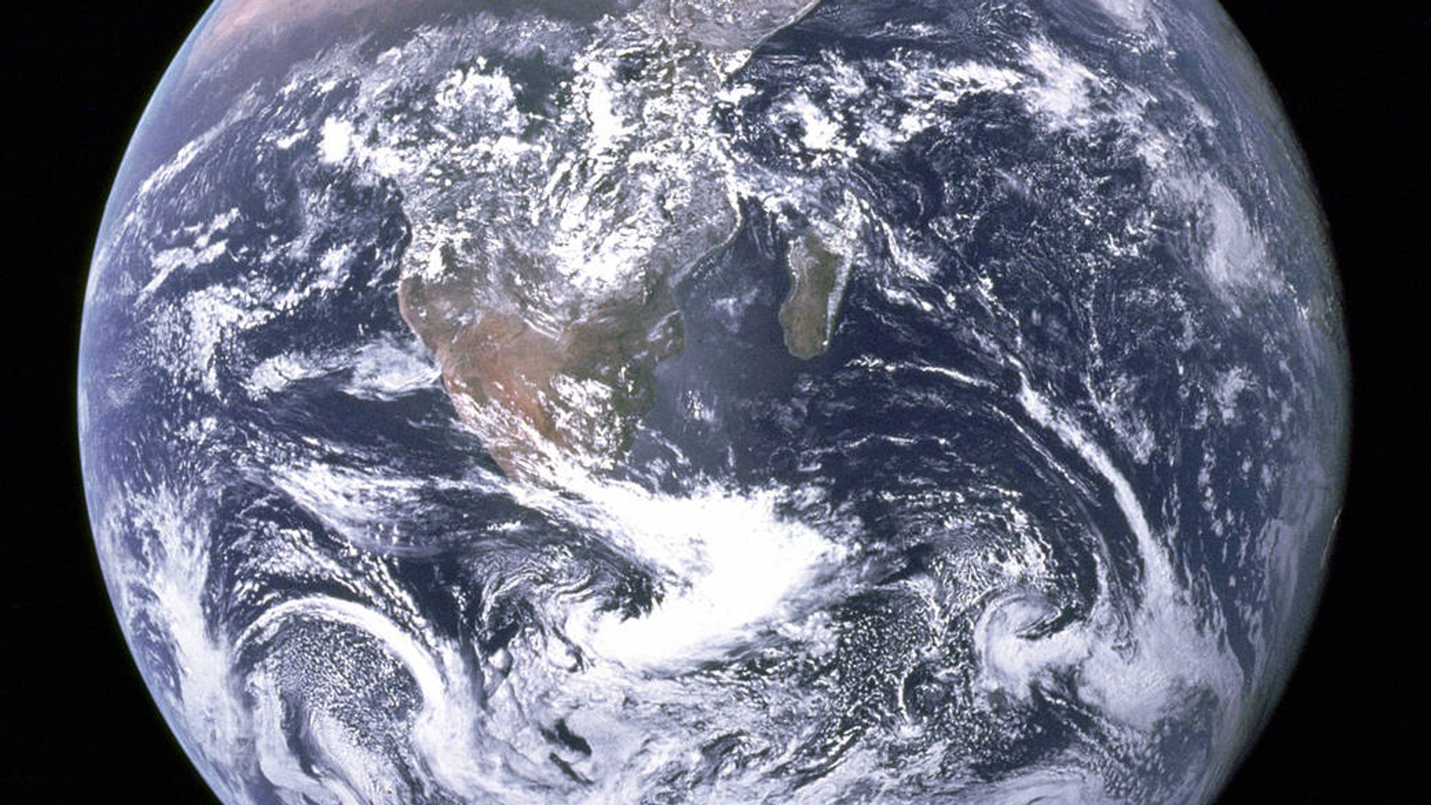 New Time-lapse Shows How Earth Has Changed Since Iconic 'Blue Marble ...