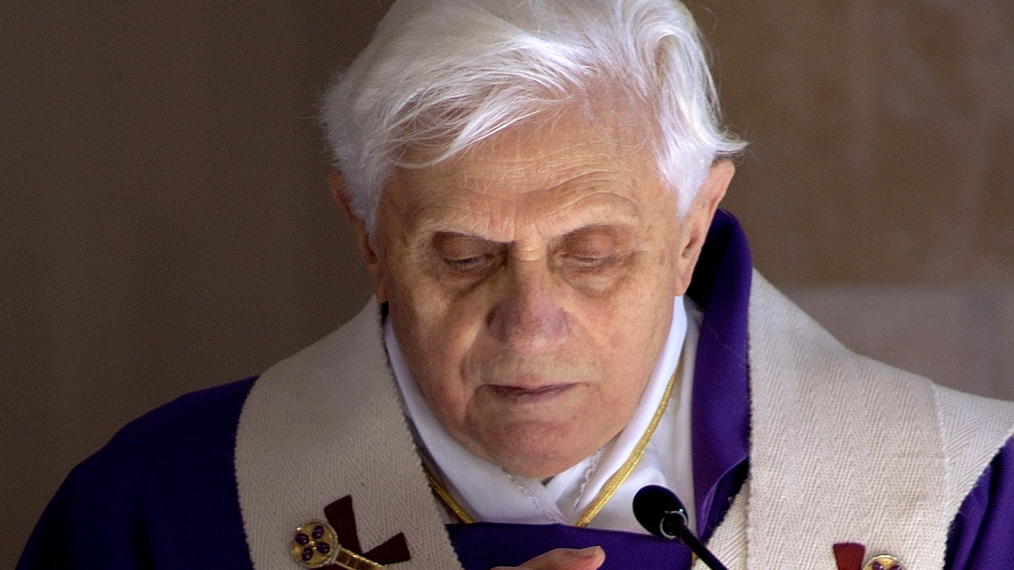 Former pope Benedict XVI's condition 'serious but stable', Vatican says