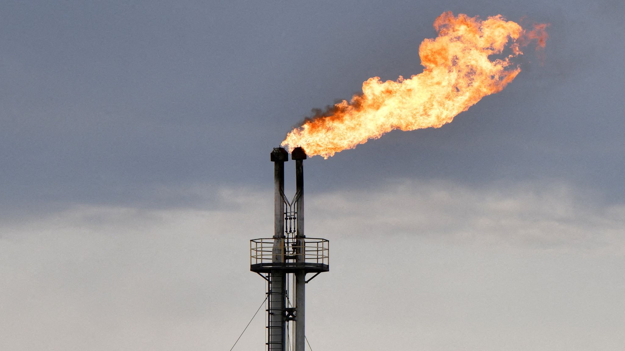 OPEC oil cartel holds production steady in face of Russia sanctions ...