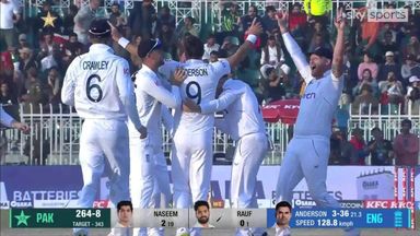 England close in on win as Anderson takes his fourth wicket