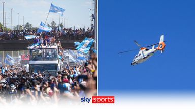 阿根廷球迷跳上球队大巴，迫使世界杯冠军乘坐直升机