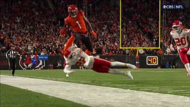 'Wow!' - Bengals stadium erupts after brilliant Chase hurdle!