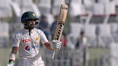 Highlights: Pakistan make strong start to final day of first Test