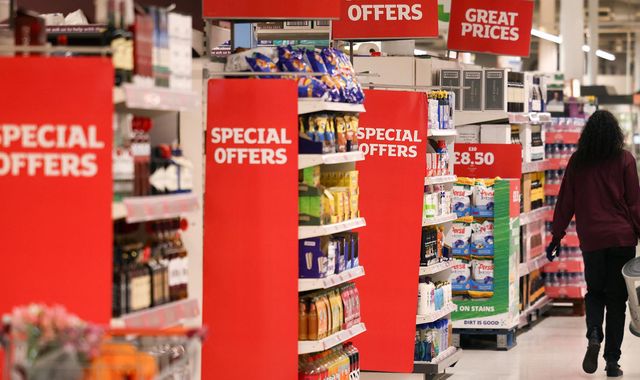 Price of British food staples including cheddar cheese, porridge oats and white bread... - Vimarsana News